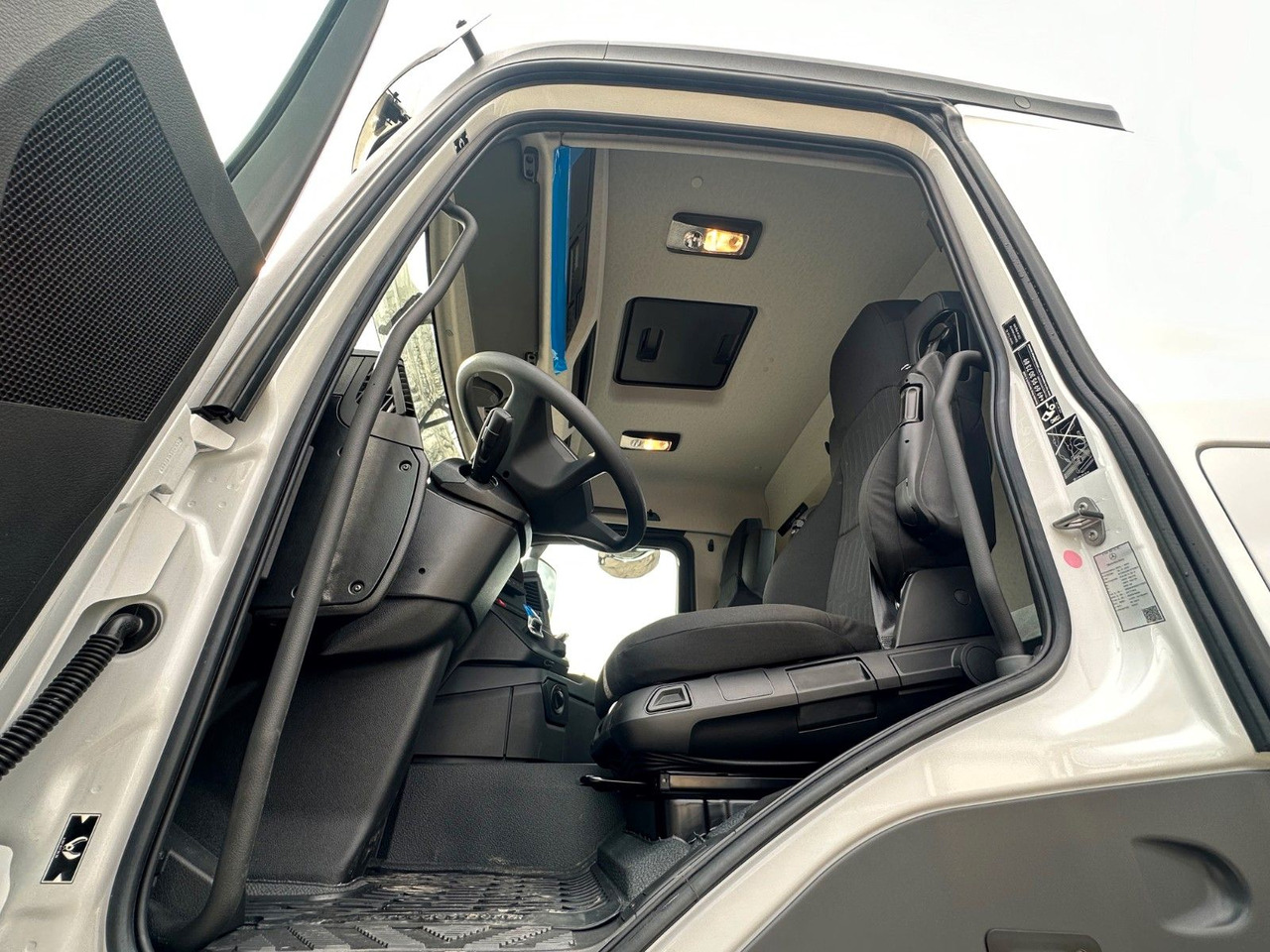 Betonvedējs Mercedes-Benz 4145 8X4 EuromixMTP EM 10 Fahrmischer: foto 12