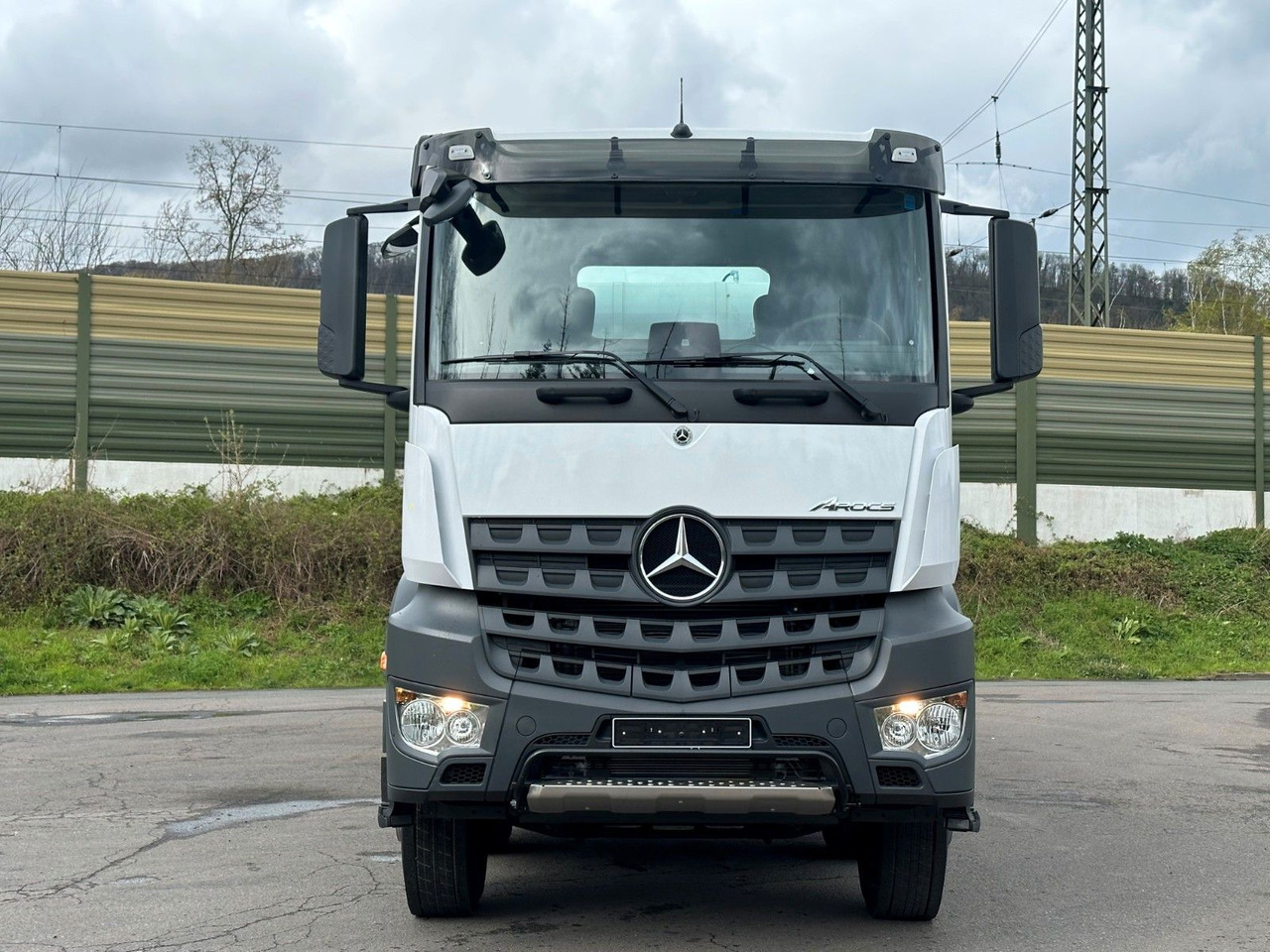Mercedes-Benz 4145 8X4 EuromixMTP EM 10 Fahrmischer - Betonvedējs: foto 2 Mercedes-Benz 4145 8X4 EuromixMTP EM 10 Fahrmischer - Betonvedējs: foto 2