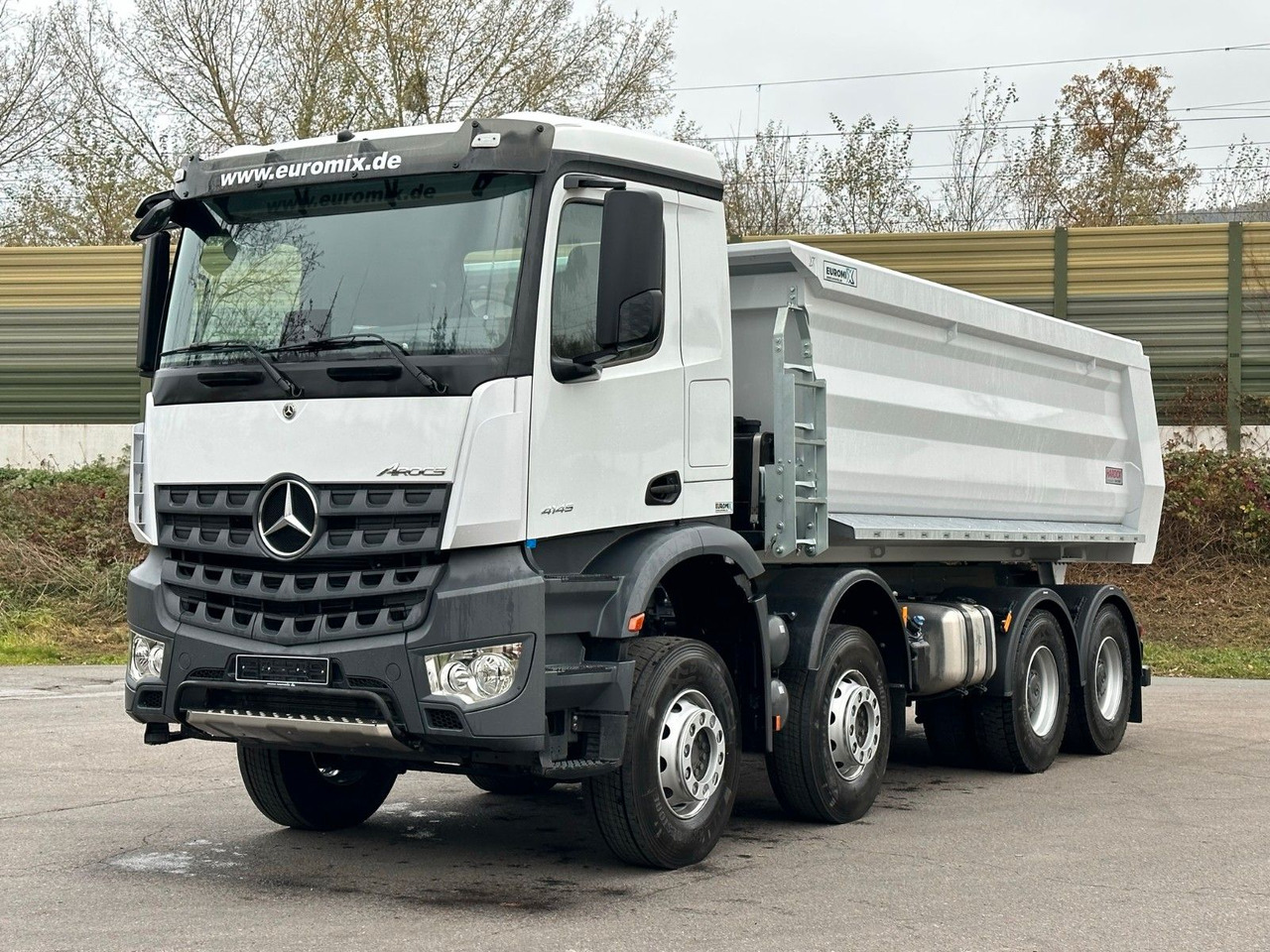 Mercedes-Benz AROCS 5 4145 8X4 E6e EuromixMTP 18m³ Kipper - Kravas automašīna pašizgāzējs: foto 1 Mercedes-Benz AROCS 5 4145 8X4 E6e EuromixMTP 18m³ Kipper - Kravas automašīna pašizgāzējs: foto 1