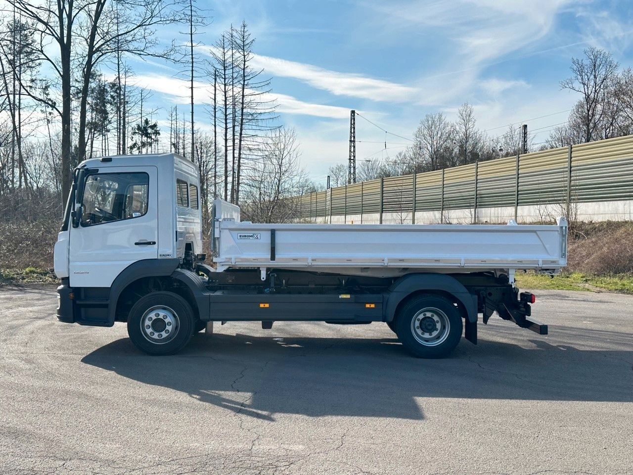 Mercedes-Benz Atego 1224 K EuromixMTP 3-Seiten-Kipper - Kravas automašīna pašizgāzējs: foto 4 Mercedes-Benz Atego 1224 K EuromixMTP 3-Seiten-Kipper - Kravas automašīna pašizgāzējs: foto 4