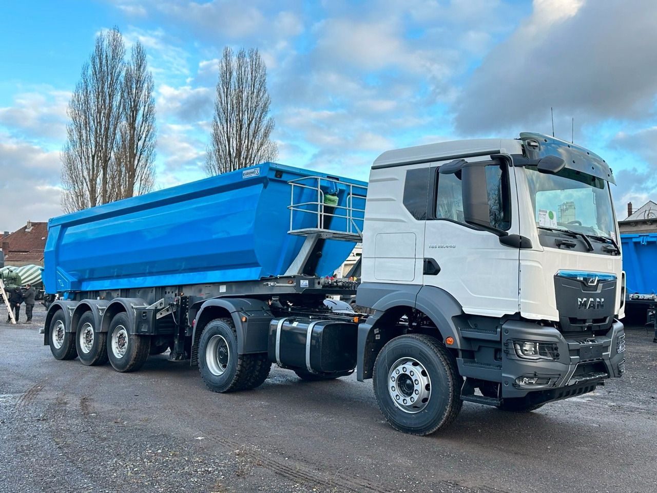 MAN TGS 22.440 4x2 Euro 2 EuromixMTP Kipper 27m³ MAN TGS 22.440 4x2 Euro 2 EuromixMTP Kipper 27m³ - Vilcējs: foto 1 MAN TGS 22.440 4x2 Euro 2 EuromixMTP Kipper 27m³ MAN TGS 22.440 4x2 Euro 2 EuromixMTP Kipper 27m³ - Vilcējs: foto 1