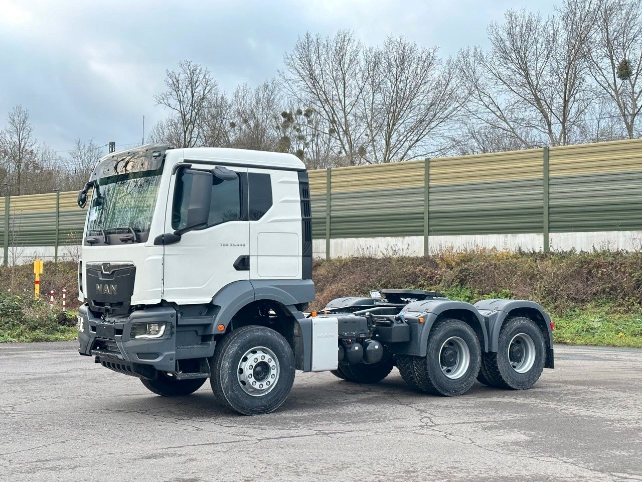 MAN TGS 33.440 BBS 6X4 EUROMIX MTP Kipper-Auflieger - Vilcējs: foto 5 MAN TGS 33.440 BBS 6X4 EUROMIX MTP Kipper-Auflieger - Vilcējs: foto 5
