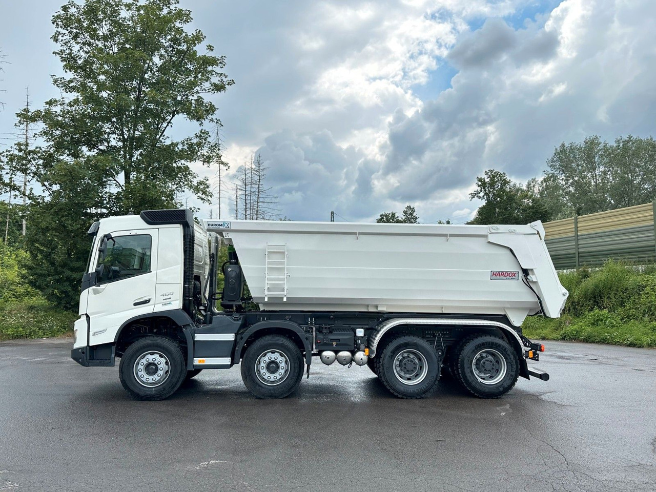 Volvo FMX 460 8x4 EuromixMTP EMK 20m³ Mulden Kipper - Kravas automašīna pašizgāzējs: foto 3 Volvo FMX 460 8x4 EuromixMTP EMK 20m³ Mulden Kipper - Kravas automašīna pašizgāzējs: foto 3