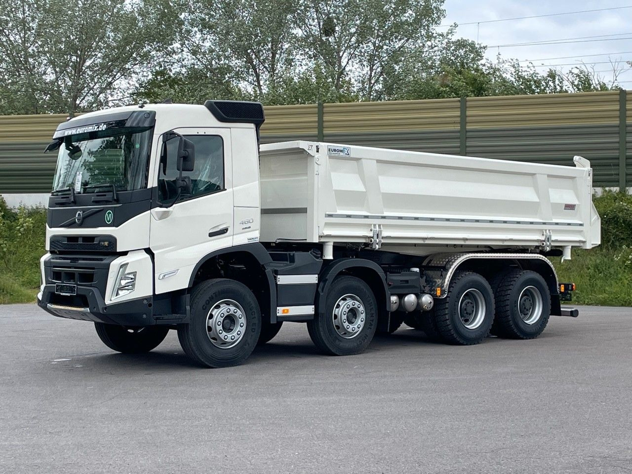 Volvo FMX 460 8x4 / WECHSELSYSTEM KIPPER+MISCHER Volvo FMX 460 8x4 / WECHSELSYSTEM KIPPER+MISCHER - Kravas automašīna pašizgāzējs: foto 3 Volvo FMX 460 8x4 / WECHSELSYSTEM KIPPER+MISCHER Volvo FMX 460 8x4 / WECHSELSYSTEM KIPPER+MISCHER - Kravas automašīna pašizgāzējs: foto 3