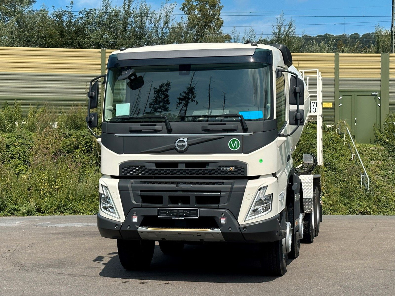 Volvo FMX 500 8X4 Retarder EuromixMTP EM 10 L - Betonvedējs: foto 2 Volvo FMX 500 8X4 Retarder EuromixMTP EM 10 L - Betonvedējs: foto 2