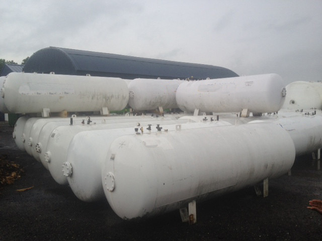 5000 L (2,5 ton) Gastank on trailer -Gas, Gaz, LPG, GPL, Propane, Butane tanks aboveground working pressure 15.6 bar Used tanks-Also available per single piece ID 1.005 - Degvielas tvertne - Kravas automašīna: foto 4 5000 L (2,5 ton) Gastank on trailer -Gas, Gaz, LPG, GPL, Propane, Butane tanks aboveground working pressure 15.6 bar Used tanks-Also available per single piece ID 1.005 - Degvielas tvertne - Kravas automašīna: foto 4