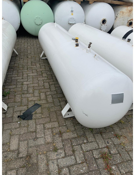 De Visser gastank Used Propane/Butane LPG tanks 1600 L (0,8 ton) Used ID 1.200 - Degvielas tvertne: foto 1 De Visser gastank Used Propane/Butane LPG tanks 1600 L (0,8 ton) Used ID 1.200 - Degvielas tvertne: foto 1
