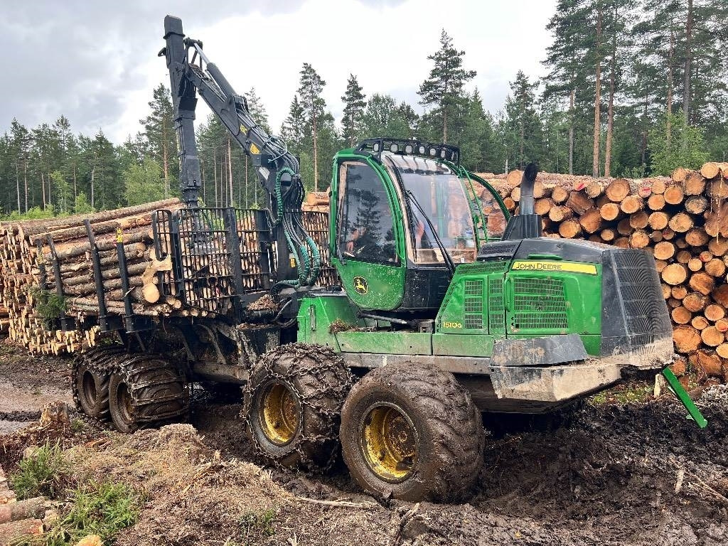 John Deere 1510 G - Forvarders: foto 1 John Deere 1510 G - Forvarders: foto 1