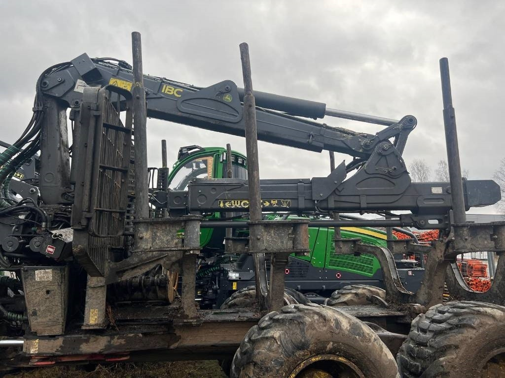 John Deere 1510 G - Forvarders: foto 4 John Deere 1510 G - Forvarders: foto 4