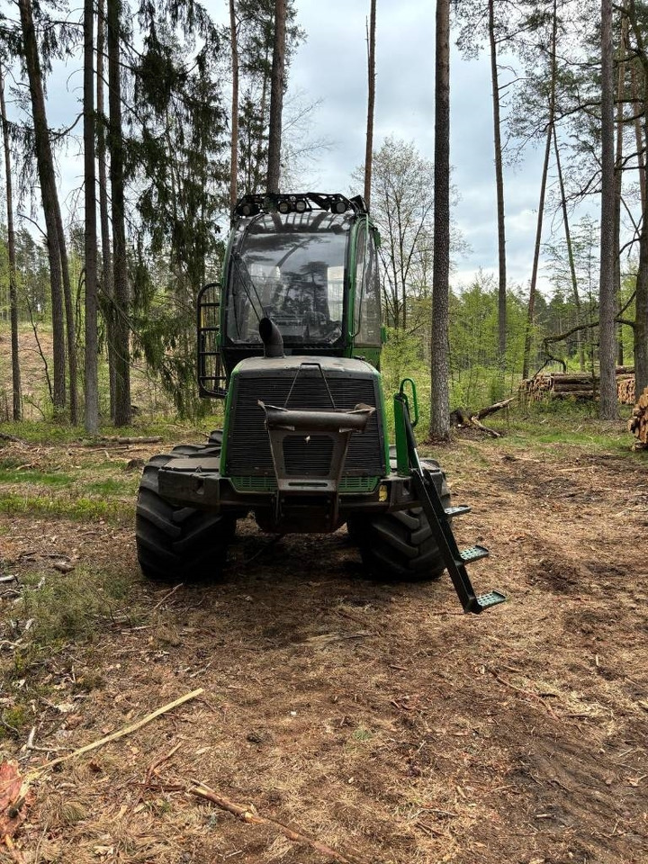 John Deere 810 E - Forvarders: foto 3 John Deere 810 E - Forvarders: foto 3