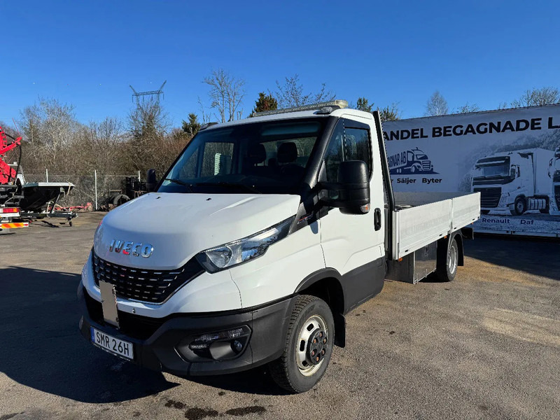 Iveco Daily 35C18, Flatbed + alu-side boards, 3.0TDi, 2022 - Bortu kravas automašīna/ Platforma: foto 3 Iveco Daily 35C18, Flatbed + alu-side boards, 3.0TDi, 2022 - Bortu kravas automašīna/ Platforma: foto 3