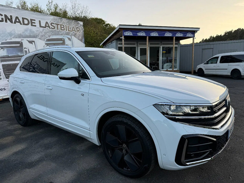 Volkswagen Touareg R-Line TDI 286HP, 4.000km, 2024 - SUV: foto 1 Volkswagen Touareg R-Line TDI 286HP, 4.000km, 2024 - SUV: foto 1
