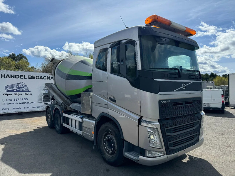 Volvo FH 460 6x2*4, Euro 6, Mixer with Hydraulic-slide, 2013 - Betonvedējs: foto 1 Volvo FH 460 6x2*4, Euro 6, Mixer with Hydraulic-slide, 2013 - Betonvedējs: foto 1