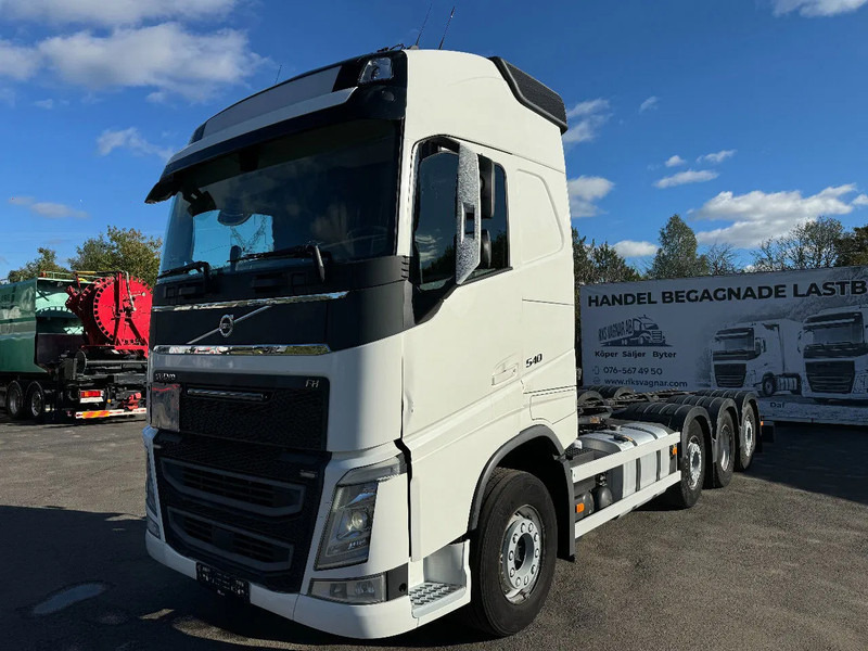 Volvo FH 540 8x2*4, ADR, Chassi (ex. Gas tank-truck), 2018 - Šasija kravas automašīna: foto 3 Volvo FH 540 8x2*4, ADR, Chassi (ex. Gas tank-truck), 2018 - Šasija kravas automašīna: foto 3