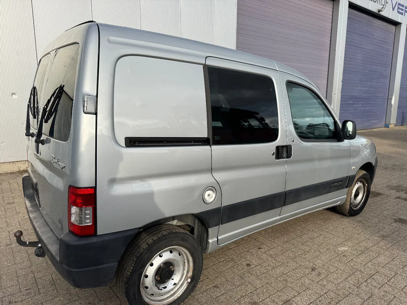 Citroën Berlingo **AIRCO-EURO4** - Mazs furgons: foto 4 Citroën Berlingo **AIRCO-EURO4** - Mazs furgons: foto 4