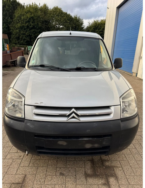 Citroën Berlingo **AIRCO-EURO4** - Mazs furgons: foto 2 Citroën Berlingo **AIRCO-EURO4** - Mazs furgons: foto 2