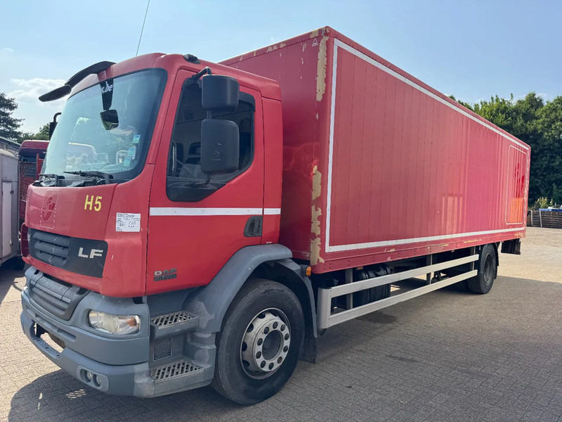 DAF LF 55.220 **MANUAL GEARBOX-EURO 4** - Kravas automašīna ar slēgto virsbūvi: foto 1 DAF LF 55.220 **MANUAL GEARBOX-EURO 4** - Kravas automašīna ar slēgto virsbūvi: foto 1