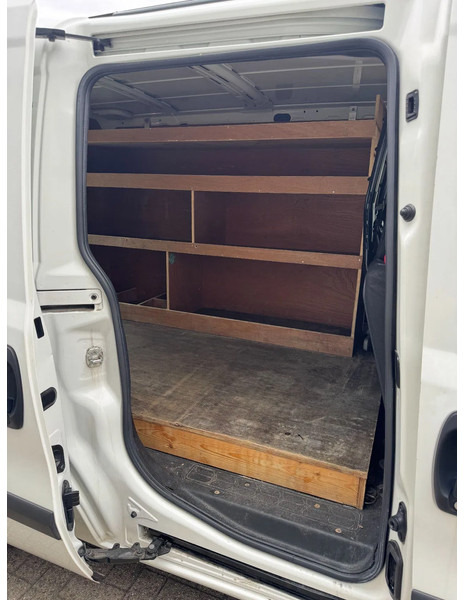 Fiat Doblò **EURO 6B-AIRCO** - Mazs furgons: foto 4 Fiat Doblò **EURO 6B-AIRCO** - Mazs furgons: foto 4