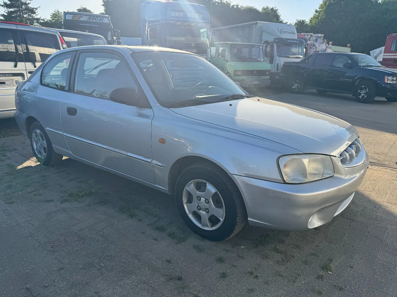 Hyundai Accent **PETROL-ESSENCE-BELGIUM CAR** - Sedans: foto 3 Hyundai Accent **PETROL-ESSENCE-BELGIUM CAR** - Sedans: foto 3