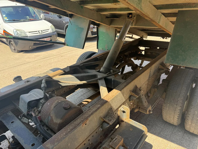 Komercauto pašizgāzējs, Kravas-pasažieru furgons Isuzu NPR **KIPPER-BENNE-TIPPER**: foto 14