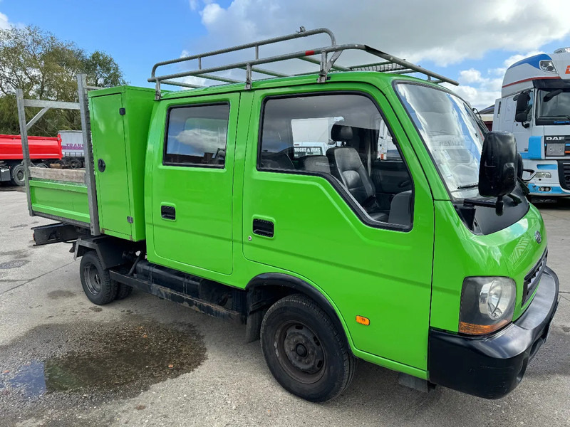 Kia K2500 - Automašīna ar kravas platformu, Kravas-pasažieru furgons: foto 1 Kia K2500 - Automašīna ar kravas platformu, Kravas-pasažieru furgons: foto 1