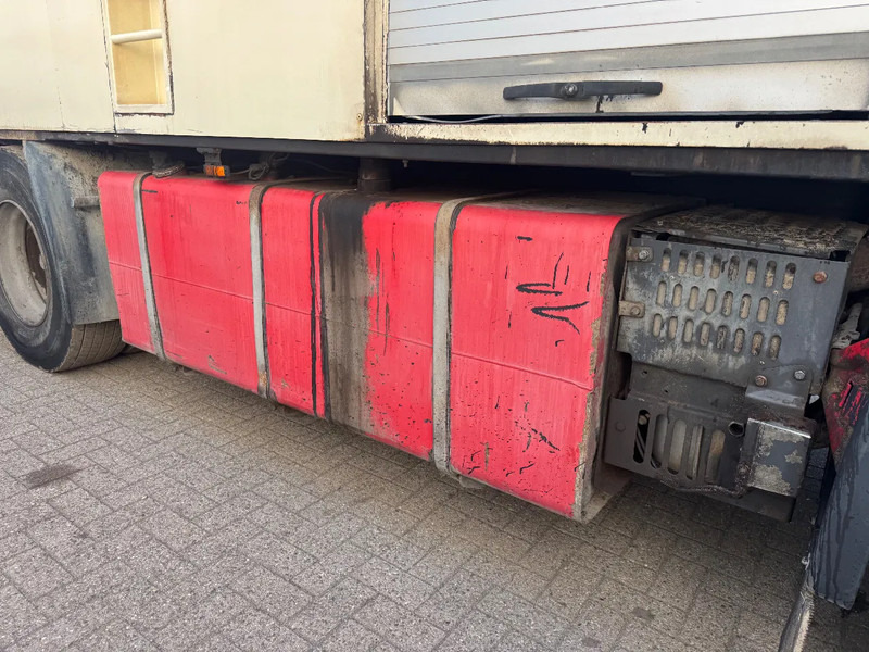 Scania P94-300 **BURTEC BITUM SPRAYER-BELGIAN TRUCK** - Kravas automašīna: foto 4 Scania P94-300 **BURTEC BITUM SPRAYER-BELGIAN TRUCK** - Kravas automašīna: foto 4