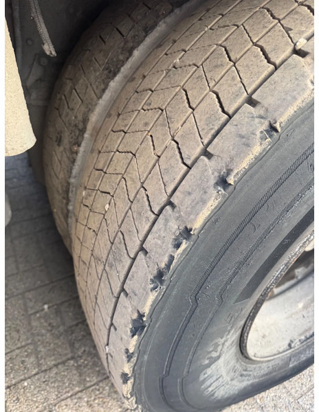 Kravas automašīna pārvadāšana bitumena Scania P94-300 **BURTEC BITUM SPRAYER-BELGIAN TRUCK**: foto 10 Kravas automašīna pārvadāšana bitumena Scania P94-300 **BURTEC BITUM SPRAYER-BELGIAN TRUCK**: foto 10