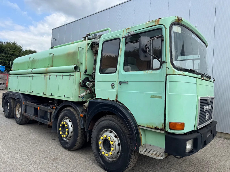 MAN F8 **32.291 8x4-6Cyl-BELGIAN TRUCK-BIG AXXLES** - Asenizācijas mašīna: foto 3 MAN F8 **32.291 8x4-6Cyl-BELGIAN TRUCK-BIG AXXLES** - Asenizācijas mašīna: foto 3