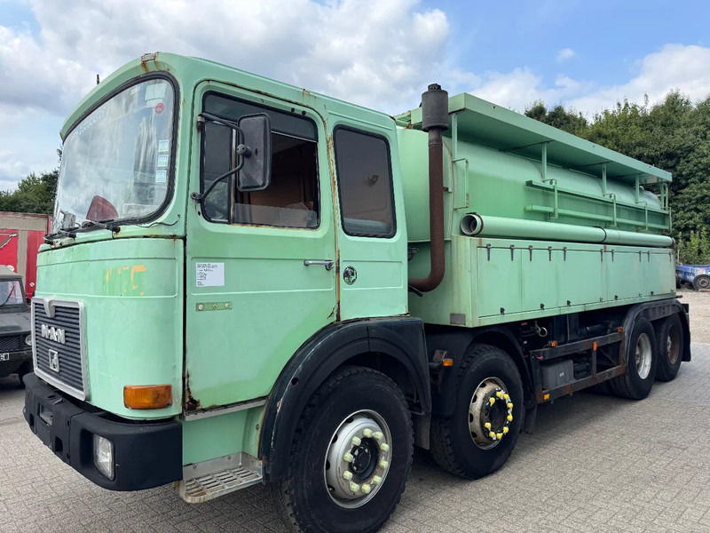 MAN F8 **32.291 8x4-6Cyl-BELGIAN TRUCK-BIG AXXLES** - Asenizācijas mašīna: foto 1 MAN F8 **32.291 8x4-6Cyl-BELGIAN TRUCK-BIG AXXLES** - Asenizācijas mašīna: foto 1