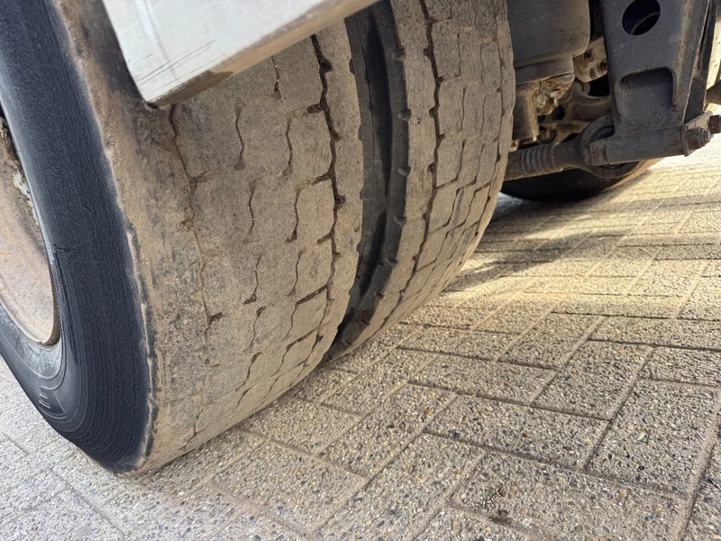 MAN TGA 26.350 **6X2-BELGIAN TRUCK** - Kravas automašīna ar slēgto virsbūvi: foto 5 MAN TGA 26.350 **6X2-BELGIAN TRUCK** - Kravas automašīna ar slēgto virsbūvi: foto 5