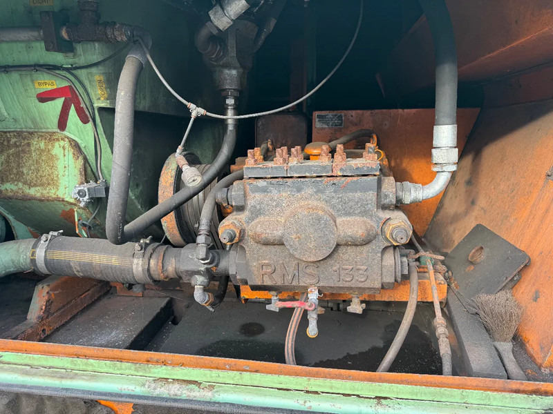 Mercedes-Benz 1617 **BELGIAN TRUCK-6CYL-FULL STEEL** - Autocisterna: foto 4 Mercedes-Benz 1617 **BELGIAN TRUCK-6CYL-FULL STEEL** - Autocisterna: foto 4