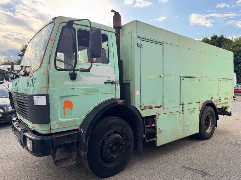 Mercedes-Benz 1617 **BELGIAN TRUCK-6CYL-FULL STEEL** - Autocisterna: foto 1 Mercedes-Benz 1617 **BELGIAN TRUCK-6CYL-FULL STEEL** - Autocisterna: foto 1