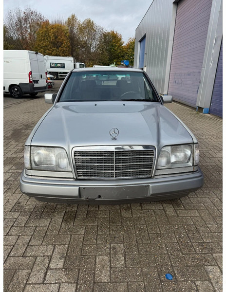Mercedes-Benz 200-serie **W124-BELGIAN CAR** - Sedans: foto 2 Mercedes-Benz 200-serie **W124-BELGIAN CAR** - Sedans: foto 2