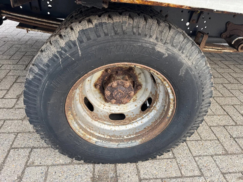 Mercedes-Benz **611D-FRENCH ORIGIN** - Kravas automašīna ar tentu: foto 4 Mercedes-Benz **611D-FRENCH ORIGIN** - Kravas automašīna ar tentu: foto 4