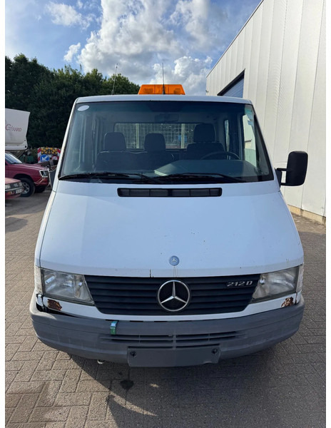 Mercedes-Benz Sprinter **212D-5CYL-BELGIAN VAN-AIRCO** - Automašīna ar kravas platformu, Kravas-pasažieru furgons: foto 2 Mercedes-Benz Sprinter **212D-5CYL-BELGIAN VAN-AIRCO** - Automašīna ar kravas platformu, Kravas-pasažieru furgons: foto 2
