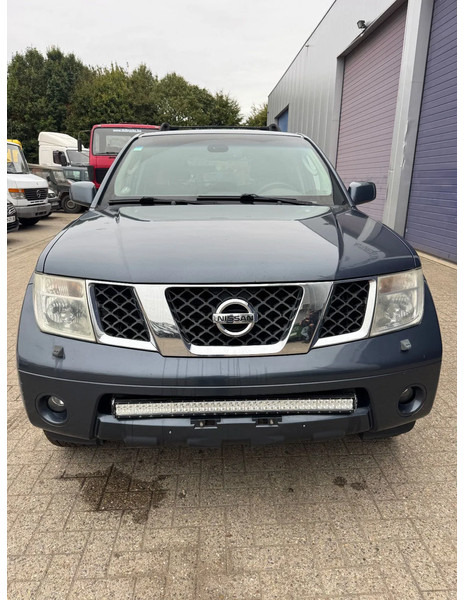 Nissan Pathfinder **2,5D-AIRCO-BELGIAN CAR** - Vieglā automašīna: foto 2 Nissan Pathfinder **2,5D-AIRCO-BELGIAN CAR** - Vieglā automašīna: foto 2