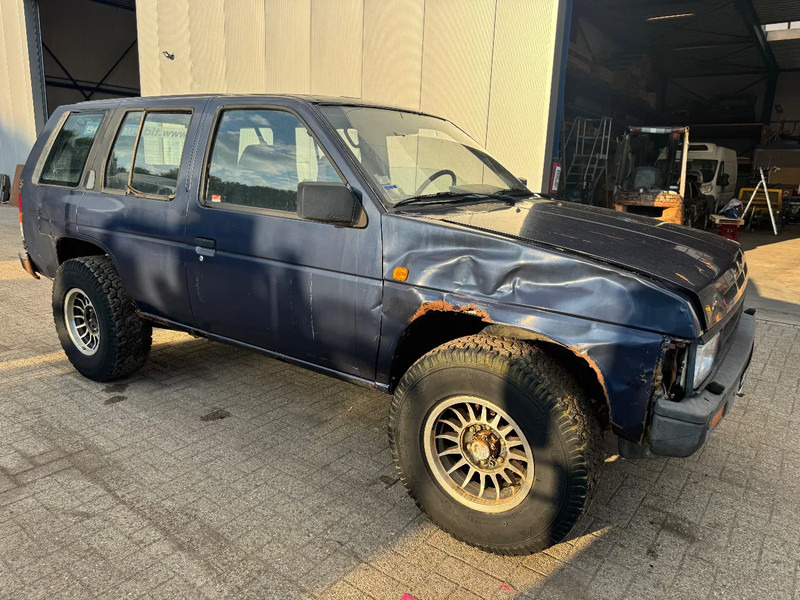 Nissan Terrano **4X4-DIESEL-LONG CHASSIS** - Vieglā automašīna: foto 3 Nissan Terrano **4X4-DIESEL-LONG CHASSIS** - Vieglā automašīna: foto 3