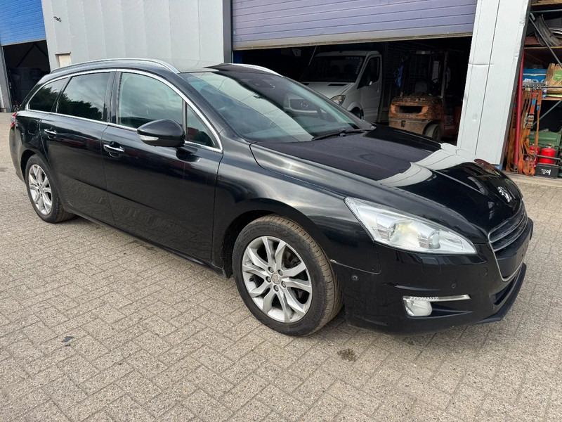 Peugeot 508 **2.0HDI-100Kw** - Vieglā automašīna: foto 3 Peugeot 508 **2.0HDI-100Kw** - Vieglā automašīna: foto 3