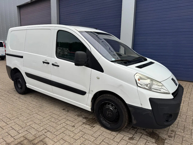 Peugeot Expert **1560CC-EURO 4-AC** - Mazs furgons: foto 1 Peugeot Expert **1560CC-EURO 4-AC** - Mazs furgons: foto 1