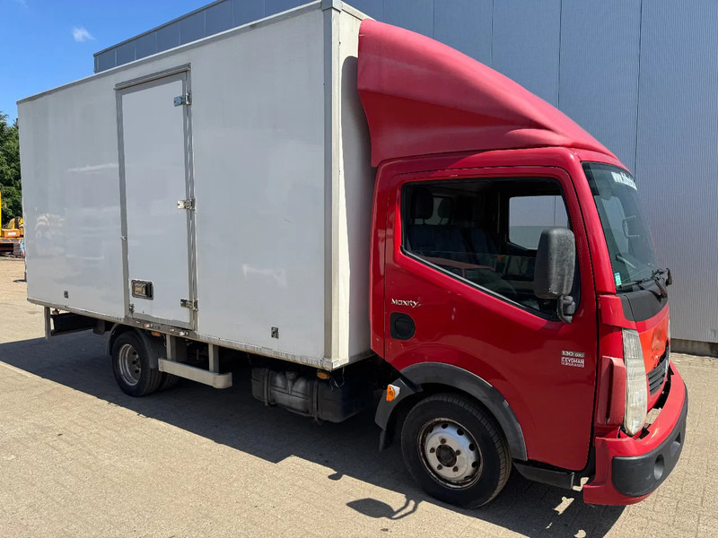 Renault Maxity 130 - Furgons ar slēgtā virsbūve: foto 3 Renault Maxity 130 - Furgons ar slēgtā virsbūve: foto 3