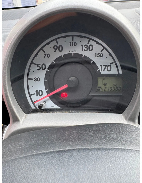 Hečbeks Toyota Aygo **5DOORS-BELGIAN CAR**: foto 11