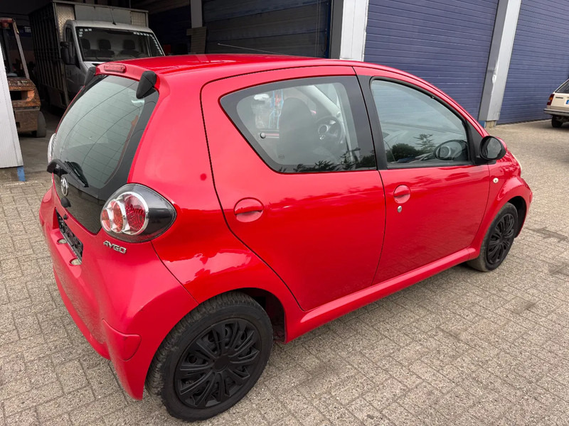 Toyota Aygo **5DOORS-BELGIAN CAR** - Hečbeks: foto 4 Toyota Aygo **5DOORS-BELGIAN CAR** - Hečbeks: foto 4