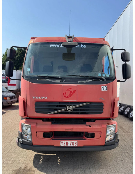 Volvo FL 240 **EURO 4-MANUAL GEARBOX** - Kravas automašīna ar slēgto virsbūvi: foto 2 Volvo FL 240 **EURO 4-MANUAL GEARBOX** - Kravas automašīna ar slēgto virsbūvi: foto 2