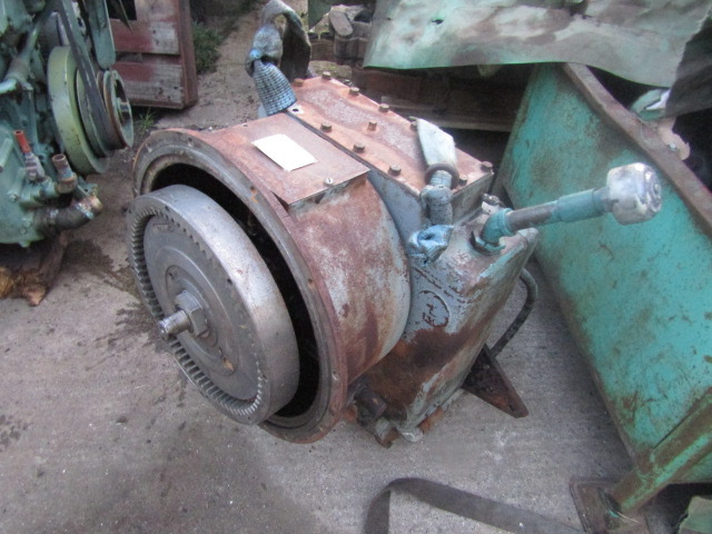 AUGO GEARBOX MODEL SP600E-Y SERIAL NO 154873 EX SHMIDT SNOW BLOWER - Pārnesumkārba - Celtniecības tehnika: foto 1 AUGO GEARBOX MODEL SP600E-Y SERIAL NO 154873 EX SHMIDT SNOW BLOWER - Pārnesumkārba - Celtniecības tehnika: foto 1