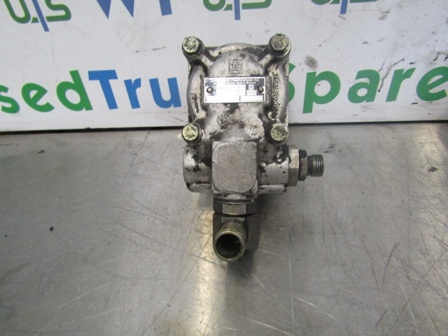 CUMMINS 6 CTA C SERIES POWER STEERING PUMP - Stūres iekārta - Kravas automašīna: foto 1 CUMMINS 6 CTA C SERIES POWER STEERING PUMP - Stūres iekārta - Kravas automašīna: foto 1