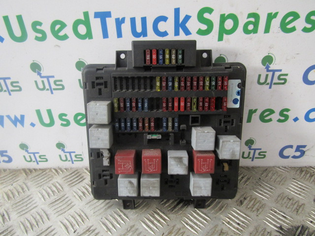 DAF CF65 FUSEBOARD 153723 110905 - Elektrosistēma - Kravas automašīna: foto 1 DAF CF65 FUSEBOARD 153723 110905 - Elektrosistēma - Kravas automašīna: foto 1