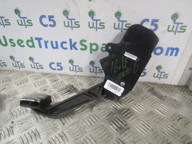 DAF LF 220 EURO 6 THROTTLE CONTROL UNIT P/NO 7482492423/401177 - Elektrosistēma - Kravas automašīna: foto 2 DAF LF 220 EURO 6 THROTTLE CONTROL UNIT P/NO 7482492423/401177 - Elektrosistēma - Kravas automašīna: foto 2