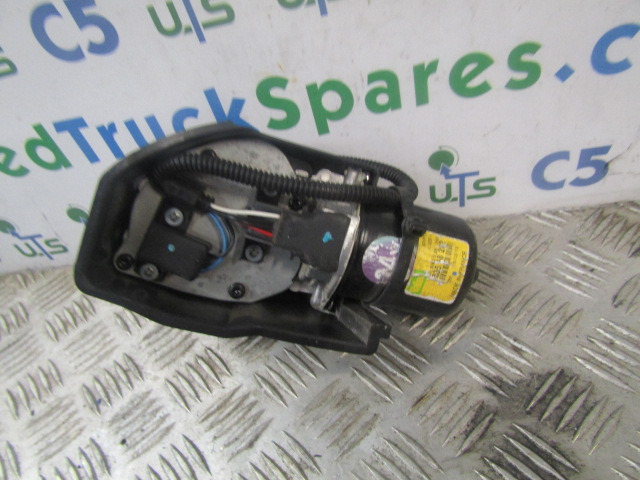 DAF LF 220 WIPER MOTOR ‘VALEO’ P/NO 53558202 - Kabīne un interjers - Kravas automašīna: foto 2 DAF LF 220 WIPER MOTOR ‘VALEO’ P/NO 53558202 - Kabīne un interjers - Kravas automašīna: foto 2