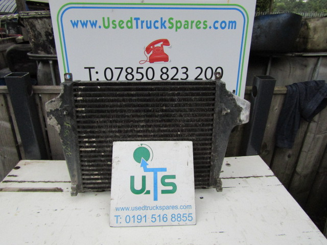 DAF LF 55 INTERCOOLER P/NO 1659127 - Radiators - Kravas automašīna: foto 2 DAF LF 55 INTERCOOLER P/NO 1659127 - Radiators - Kravas automašīna: foto 2