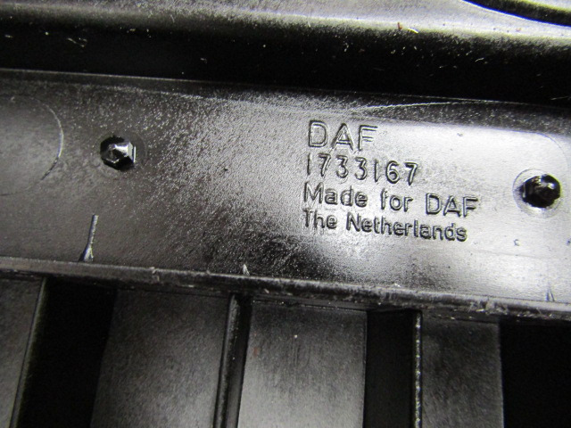 DAF XF 105 PACCAR ROCKER COVER P/NO 1733167 - Dzinējs un rezerves daļas - Kravas automašīna: foto 2 DAF XF 105 PACCAR ROCKER COVER P/NO 1733167 - Dzinējs un rezerves daļas - Kravas automašīna: foto 2